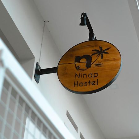 Ninap Hostel Banyuwangi  Extérieur photo