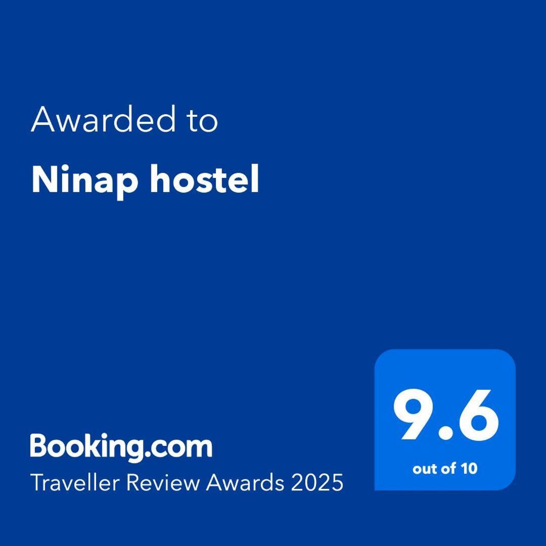 Ninap Hostel Banyuwangi  Extérieur photo